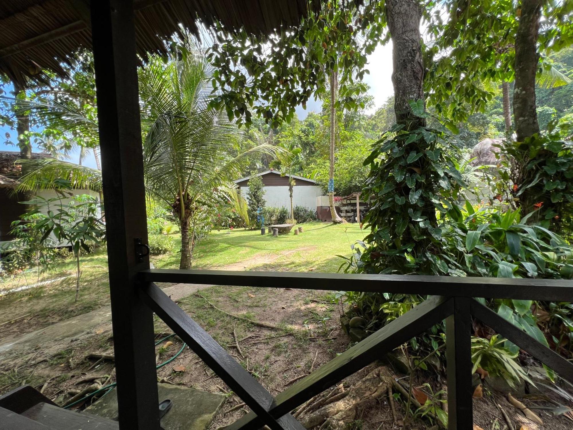 1511 Coconut Grove Kampong Juara Exterior foto